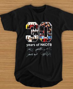 30 YEARS OF NKOTB SIGNATURES T-SHIRT