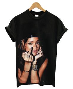 Rihanna Middle Finger t shirt FR05