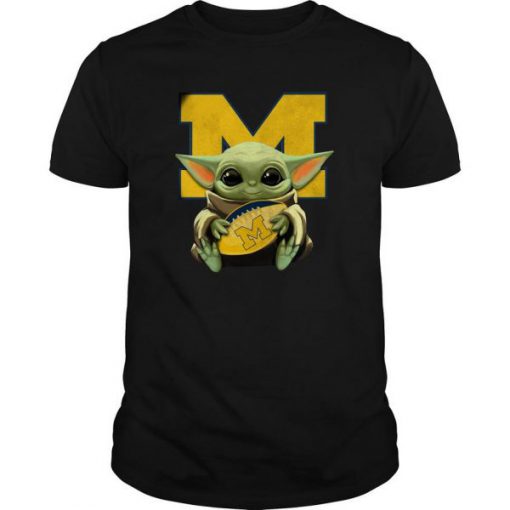 Baby Yoda Hug Michigan Wolverines t shirt FR05