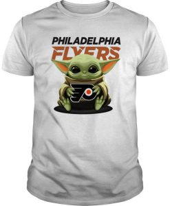 Baby Yoda Hug Philadelphia Flyers t shirt FR05