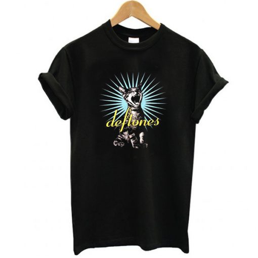 Man's Classic Deftones (Like) Linus Scoop Neck t shirt FR05