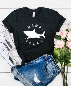 Funny mama shark t shirt FR05