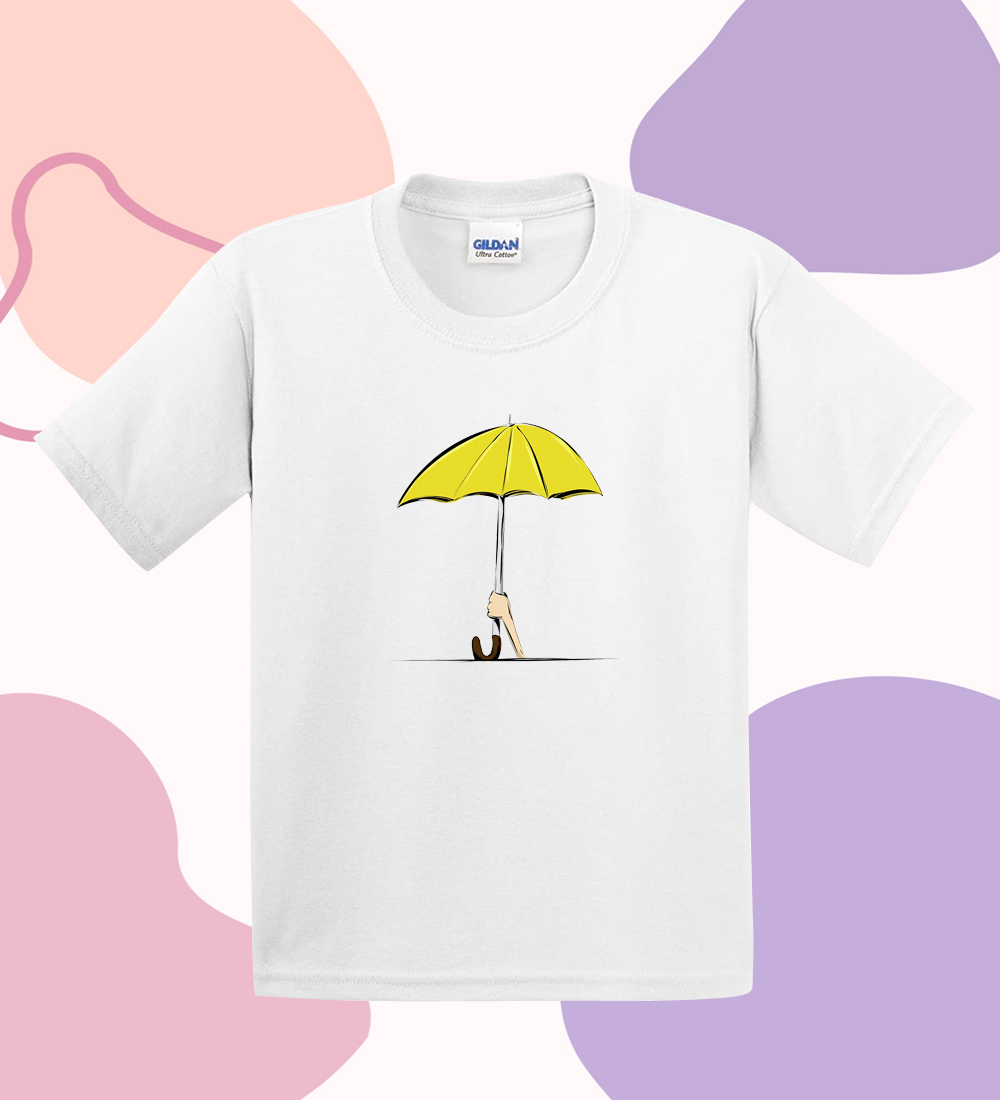 hand with umbrella T Shirt DV